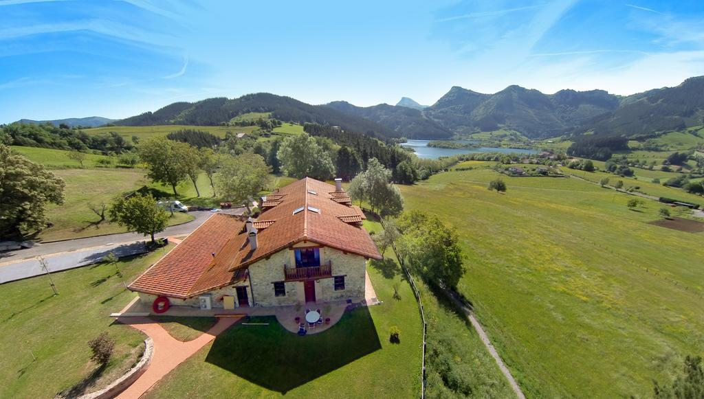 Casa Rural Urkulu Landetxea Arechavaleta Exterior photo